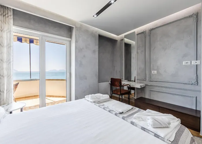 Tropicana Free Parking By Pikhost Apartament Wlora