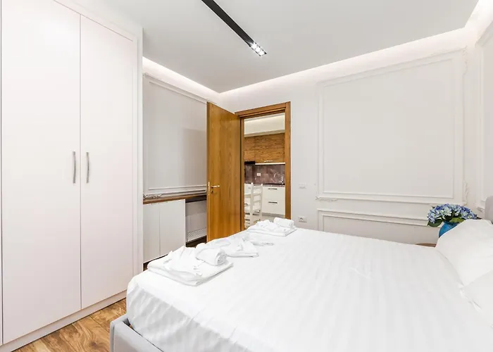 Tropicana Free Parking By Pikhost Apartament Wlora